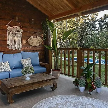 Casa Escondida كاديز